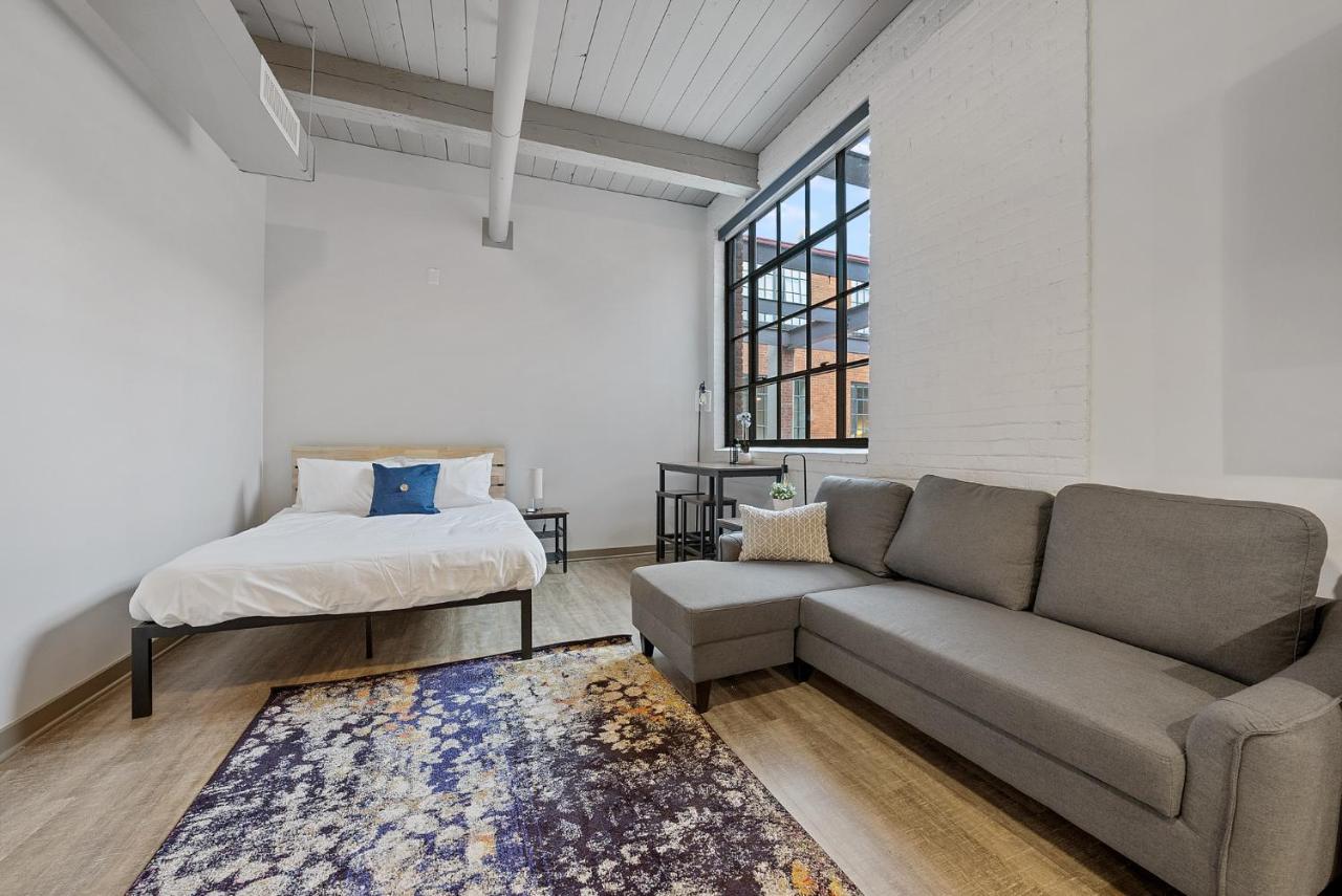 קליבלנד Brooklyn Style Studio Loft Minutes From Firstenergy Stadium 210 מראה חיצוני תמונה